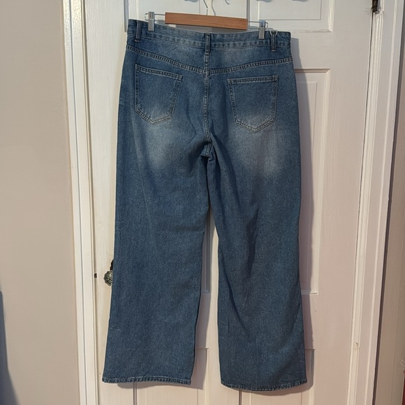 HDLTE NWT Wide LegJeans; Size XL; medium wash - Picture 7 of 11